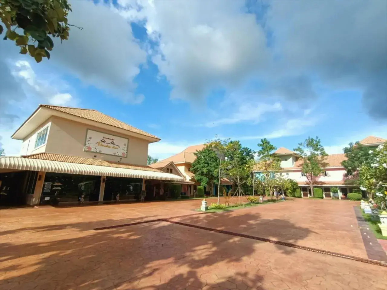 ที่พักกำแพงเพชรในเมือง ราคาถูก