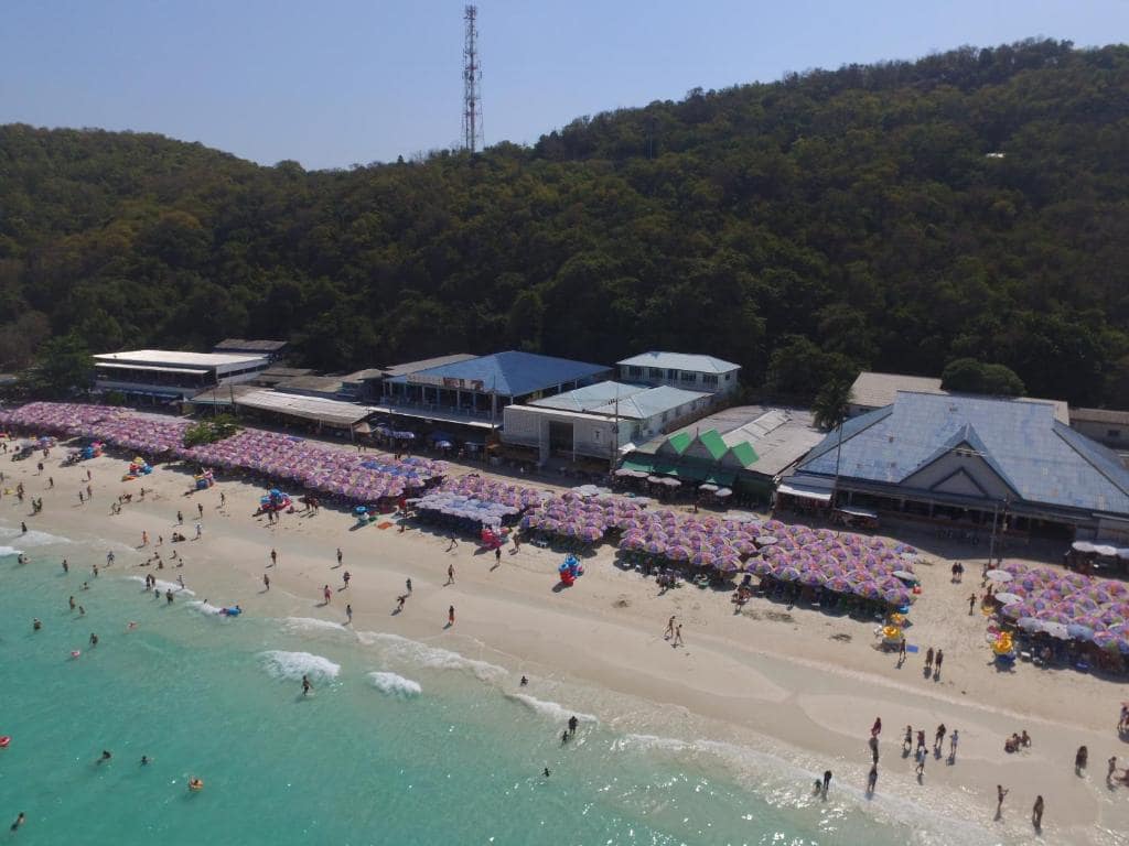 ที่พักเกาะล้านติดทะเล ราคาถูก