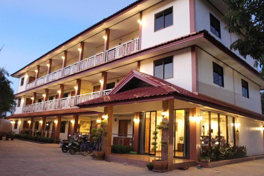ที่พักน่าน ราคาหลักร้อย