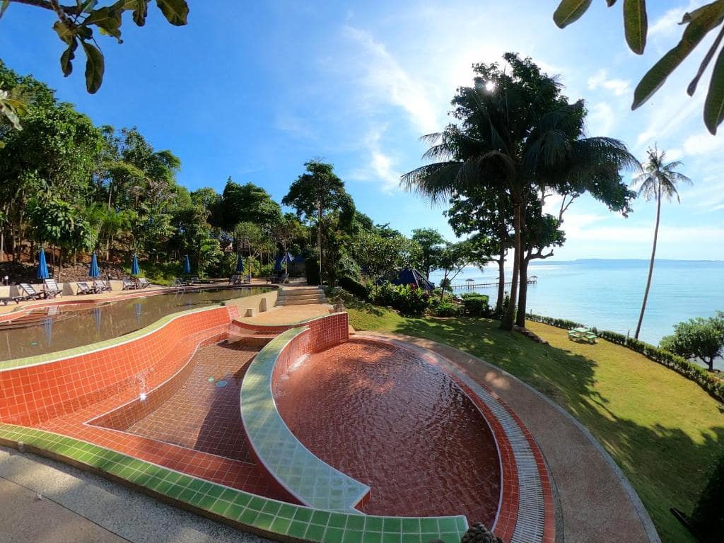 ที่พักเกาะหมาก ติดทะเล