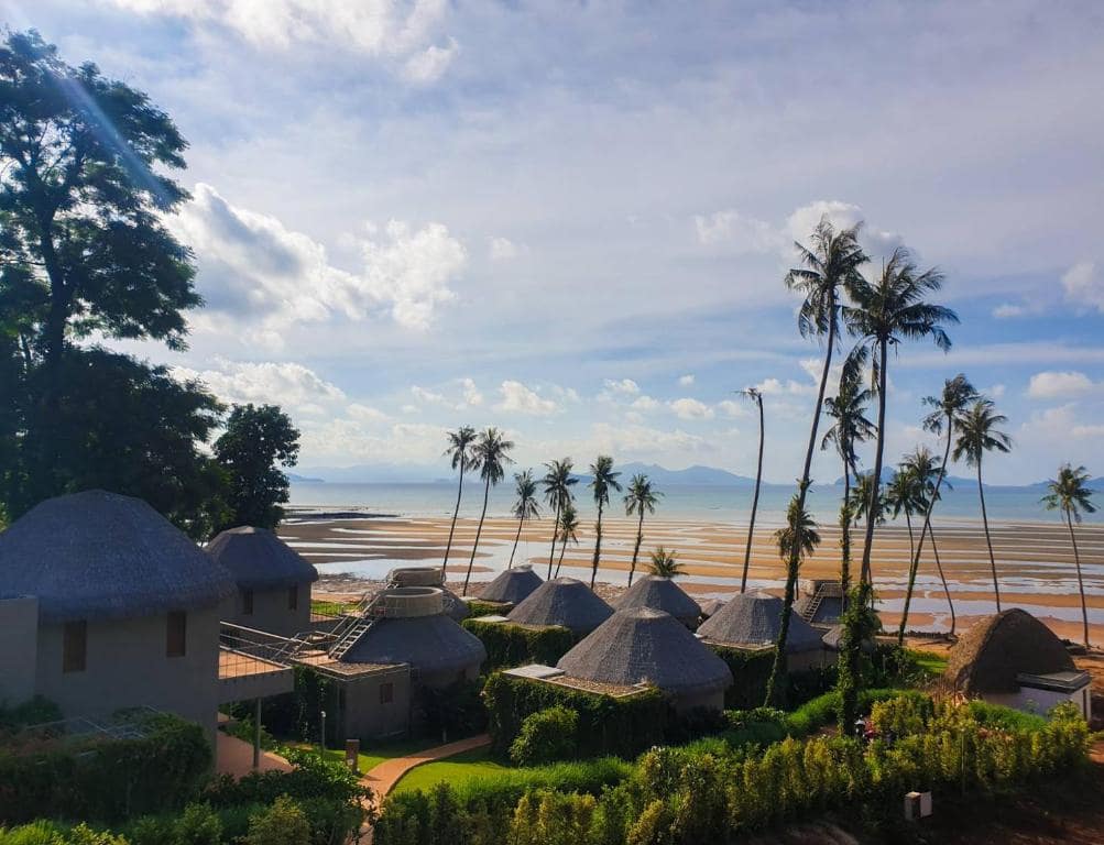 ที่พักเกาะหมาก ติดทะเล