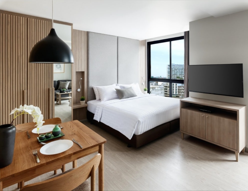 ที่พักศรีราชาแนะนำ ติดทะเล ราคาถูก