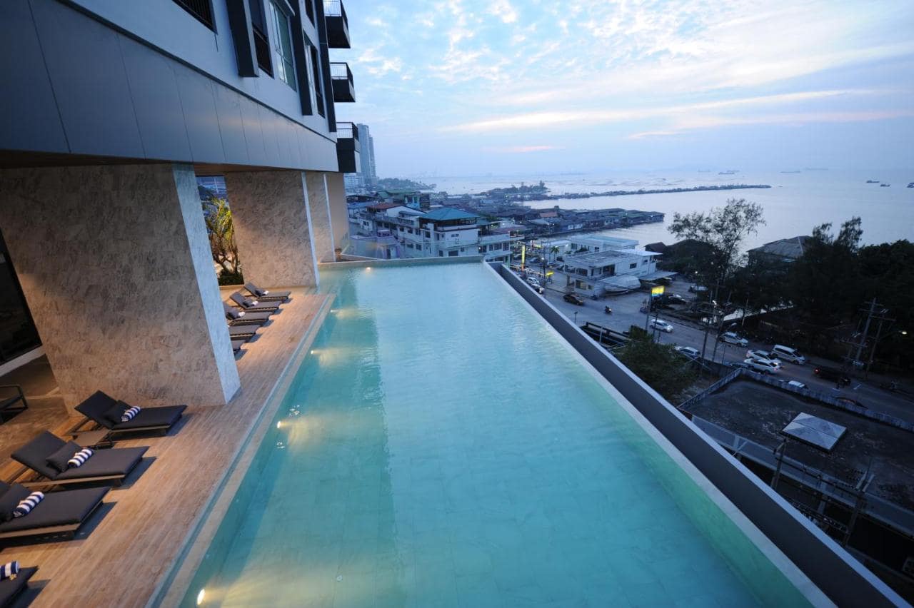 ที่พักศรีราชาแนะนำ ติดทะเล ราคาถูก